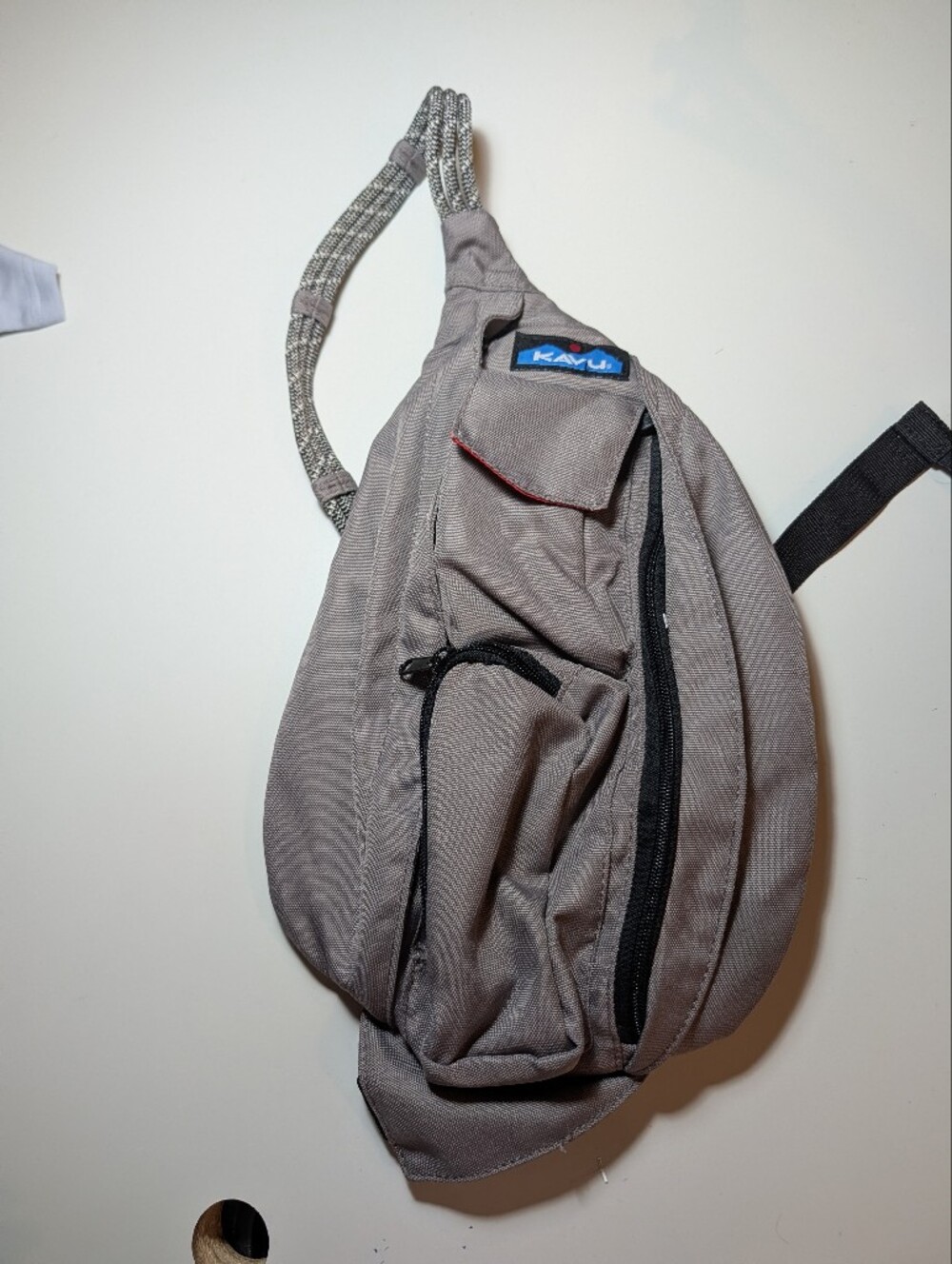 Kavu Gray Rope-Strap Crossbody Sling Pack